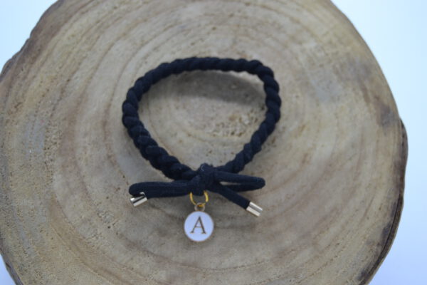 PULSERA UN LAZO NEGRA