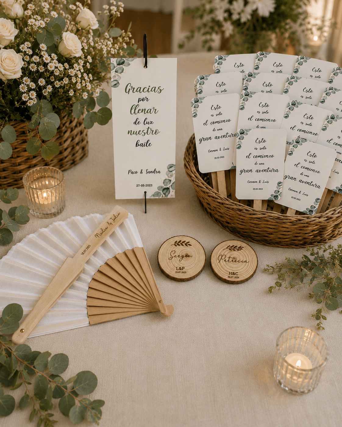 Escoge los detalles para tus invitados entre abanicos, pai pai, marcasitios, bengalas