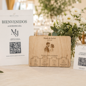 Cuadro personalizado con qr para que tus invitados suban las bodas en vivo y no te pierdas ni una. Pack Revive Plus